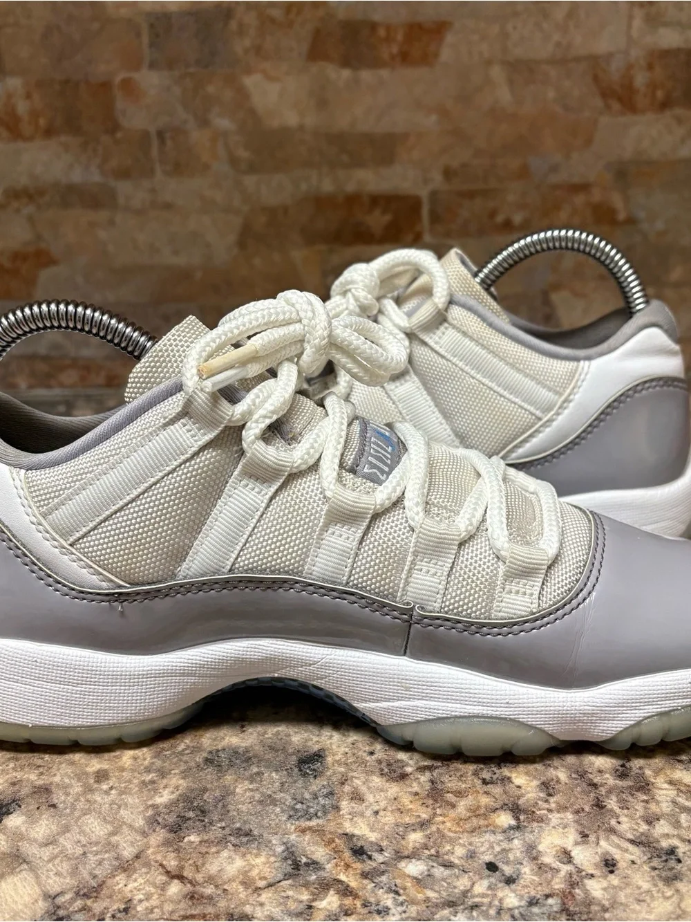 Air Jordan 11 Retro Low Cement Grey AV2187-140 Size 6